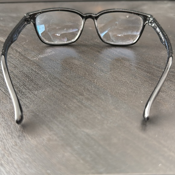 Anti Blue Light Glasses for Kids. Color- black rim. Size- one size. - Picture 3 of 6